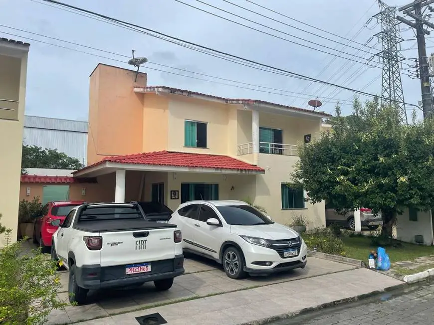 Foto 1 de Casa de Condomínio com 4 Quartos à venda, 196m² em São José Operário, Manaus