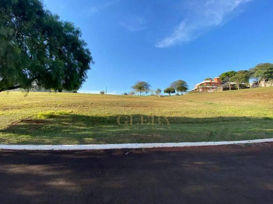 Foto 1 de Lote/Terreno à venda, 728m² em Parque Maracana, Cambé
