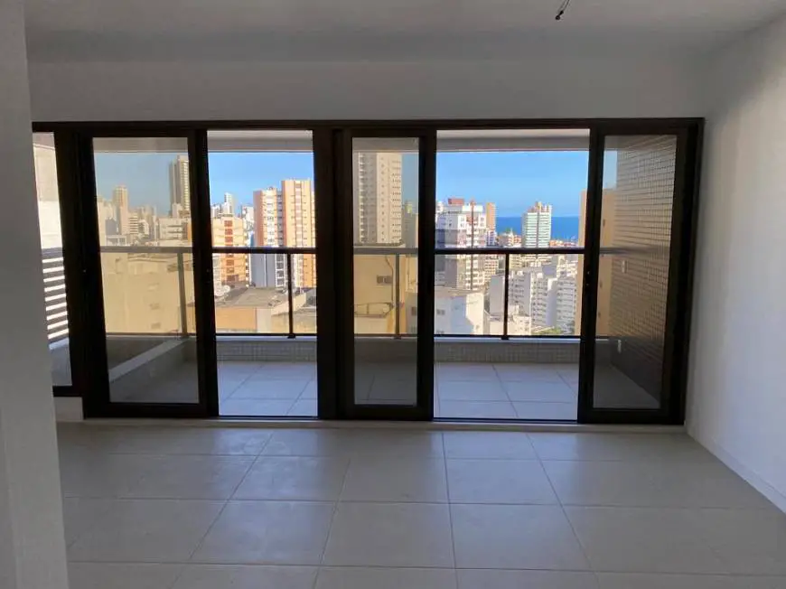 Foto 1 de Apartamento com 1 Quarto à venda, 51m² em Barra Avenida, Salvador