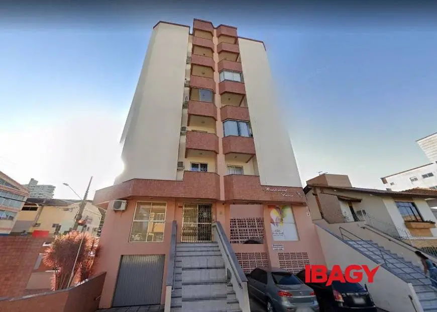 Foto 1 de Apartamento com 1 Quarto para alugar, 38m² em Barreiros, São José