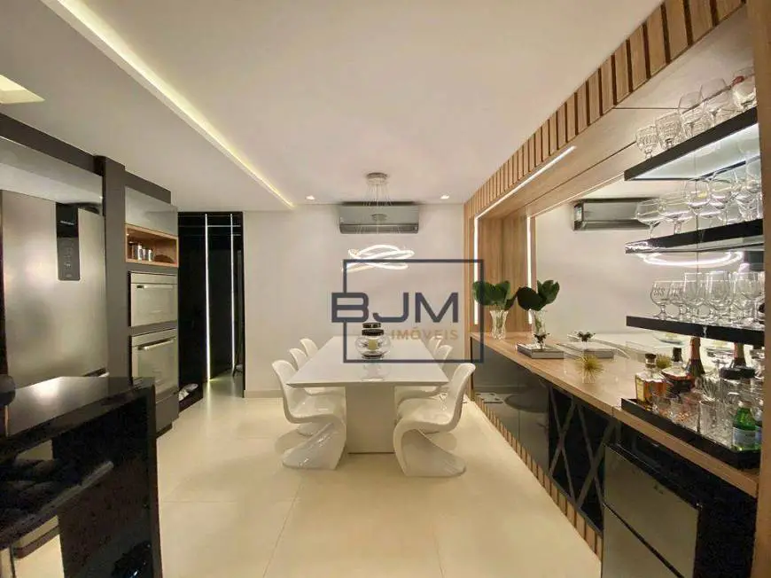 Foto 4 de Apartamento com 2 Quartos à venda, 76m² em Centro, Joinville