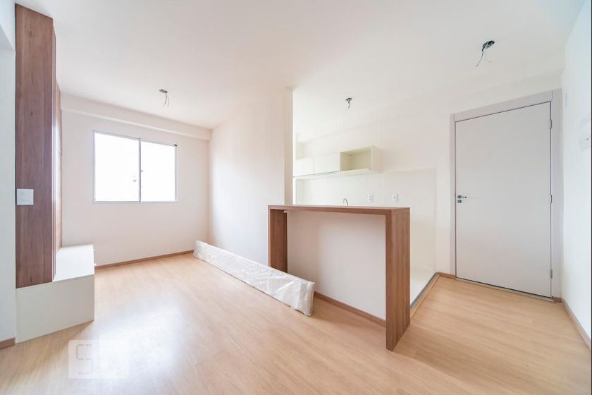 Foto 2 de Apartamento com 2 Quartos para alugar, 42m² em Jardim Bela Vista, Santo André