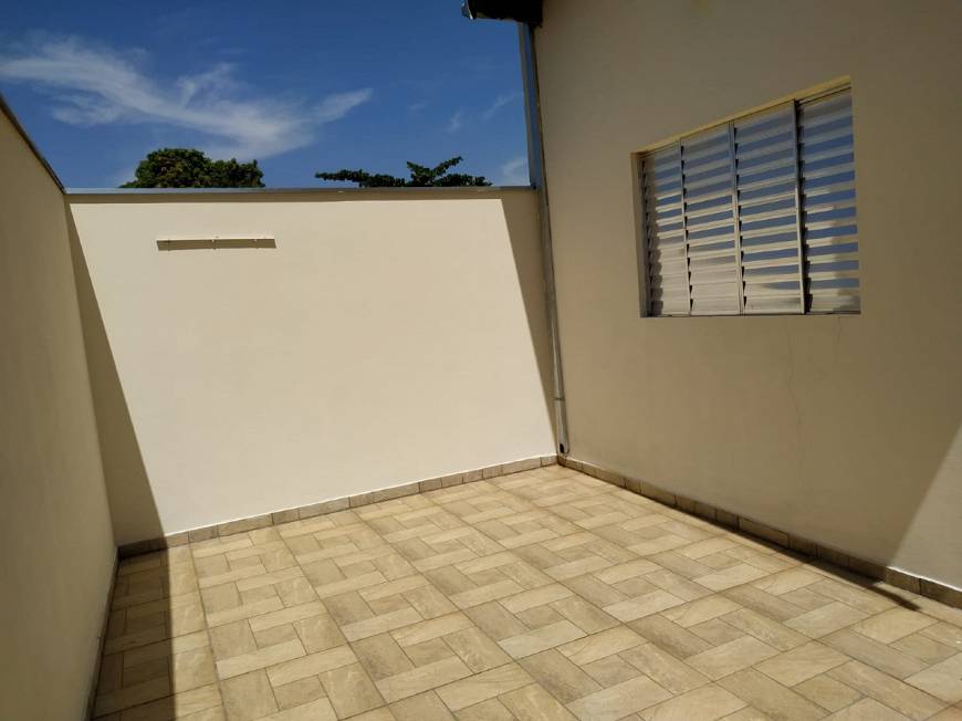 Foto 2 de Casa com 2 Quartos para alugar, 93m² em Jardim Sao Cristovao II, Rio das Pedras