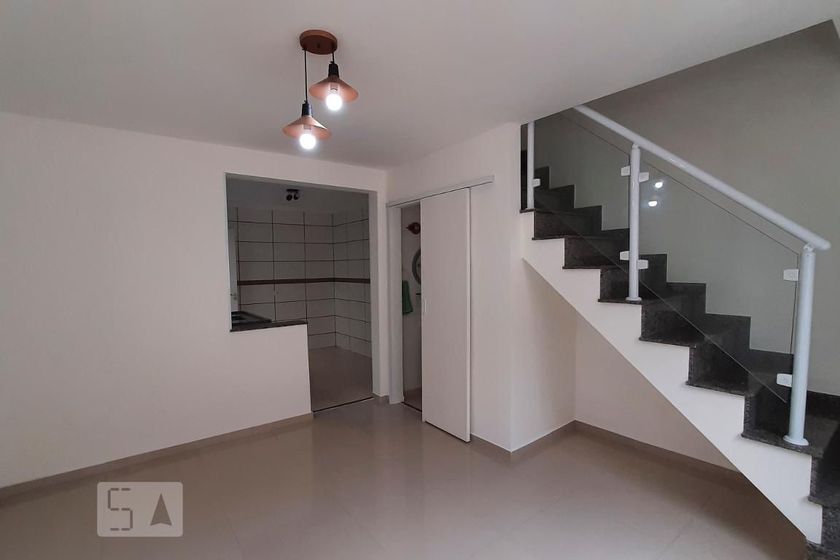 Foto 1 de Casa com 2 Quartos para alugar, 62m² em Vila Alpina, São Paulo