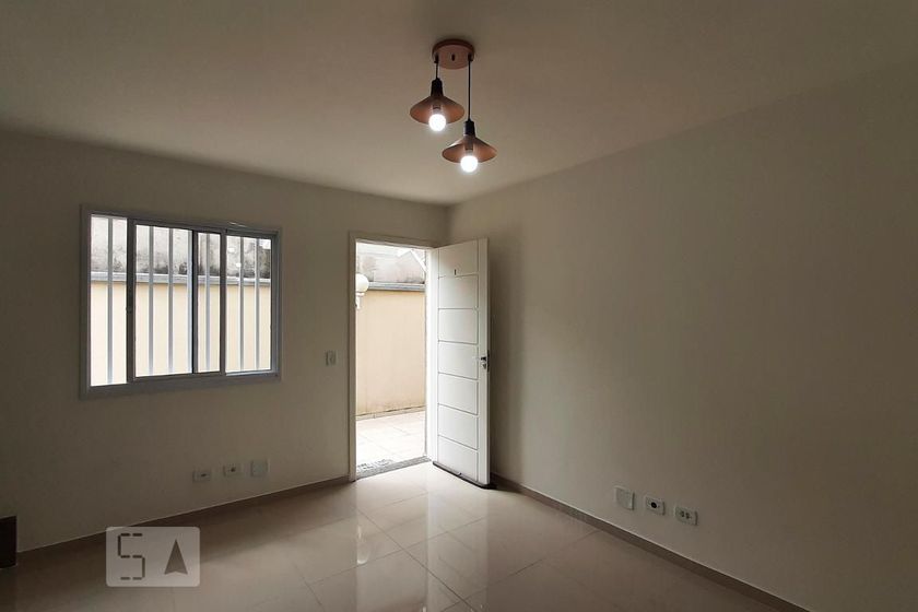 Foto 3 de Casa com 2 Quartos para alugar, 62m² em Vila Alpina, São Paulo