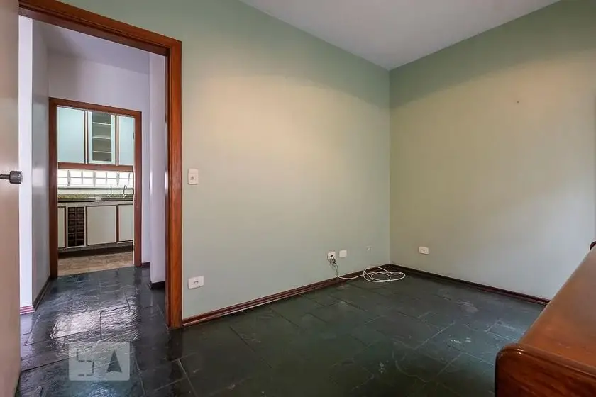 Foto 4 de Casa com 3 Quartos para alugar, 400m² em Sumaré, São Paulo