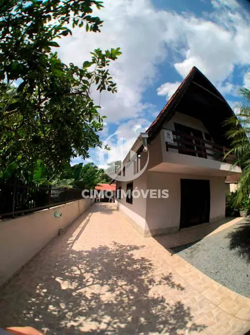 Foto 1 de Casa com 4 Quartos à venda, 260m² em Salto Norte, Blumenau