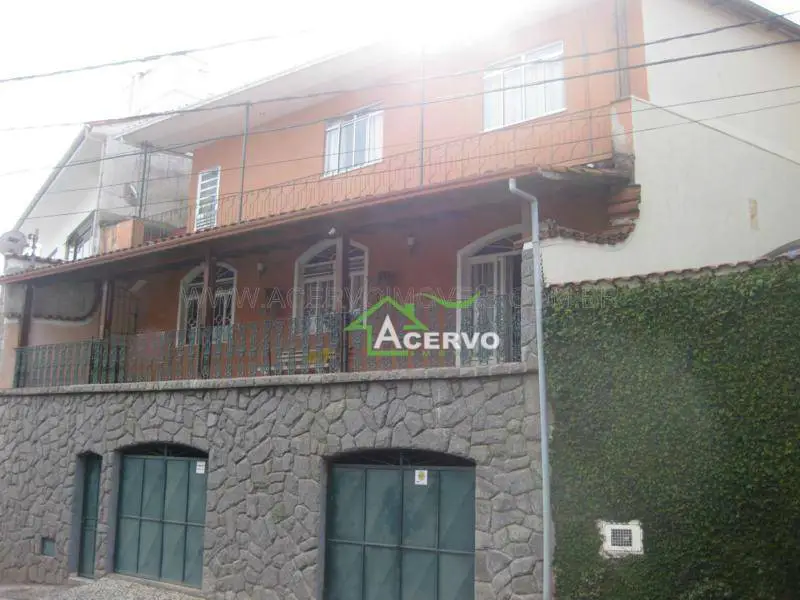 Foto 1 de Casa com 5 Quartos à venda, 250m² em Bom Pastor, Juiz de Fora