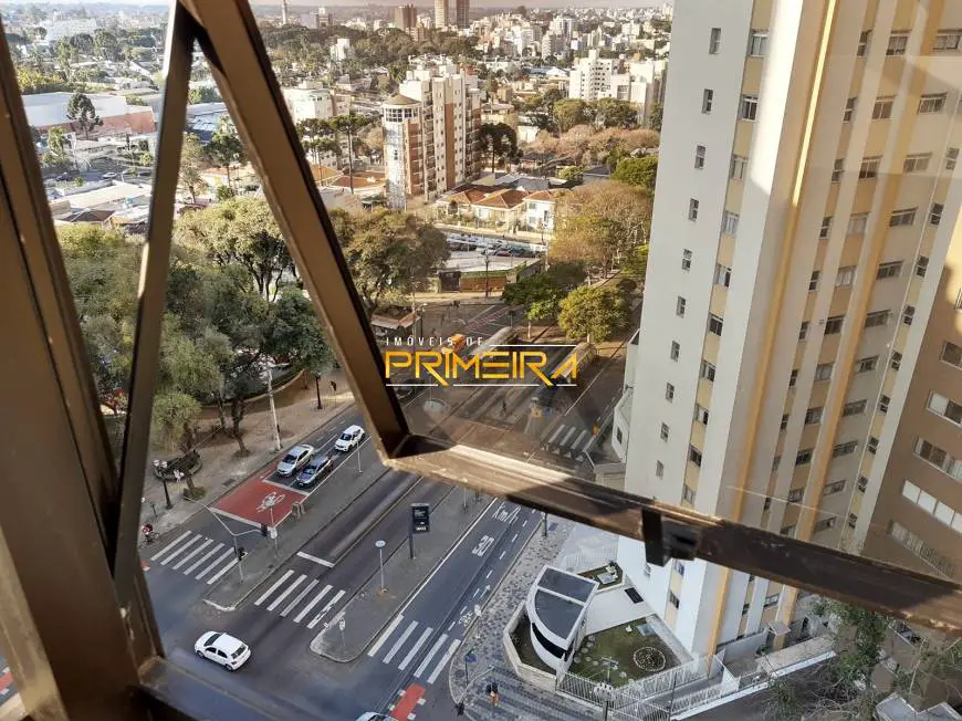 Foto 2 de Apartamento com 1 Quarto à venda, 61m² em Bigorrilho, Curitiba
