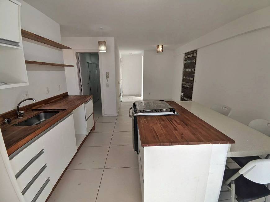Foto 2 de Apartamento com 2 Quartos para alugar, 110m² em Nossa Senhora do Rosário, São José