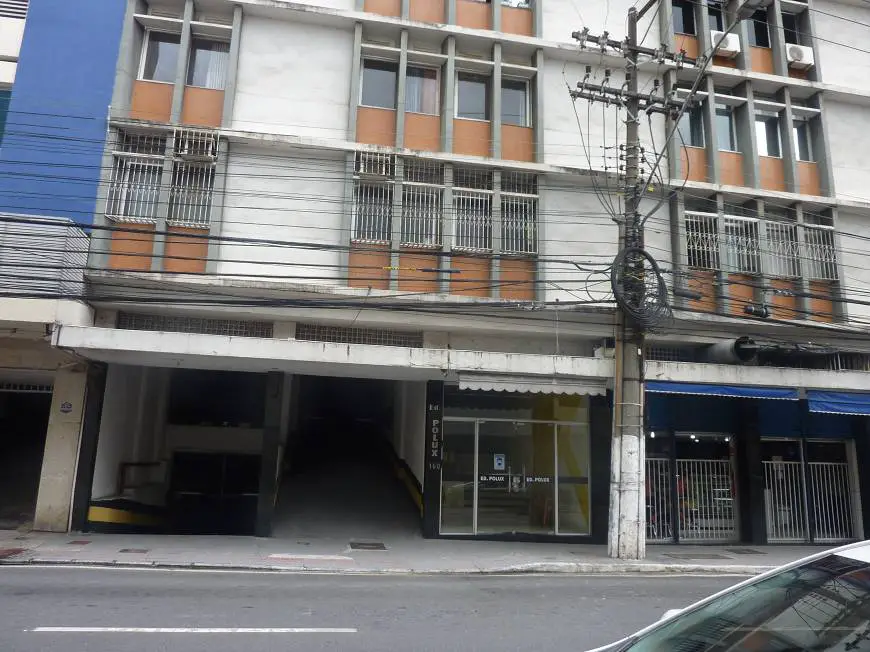 Foto 1 de Apartamento com 3 Quartos para alugar, 140m² em Centro, Vitória