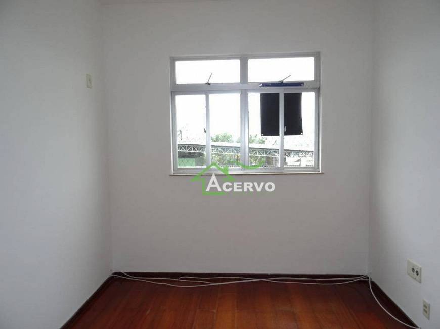 Foto 4 de Apartamento com 3 Quartos para alugar, 65m² em Paineiras, Juiz de Fora
