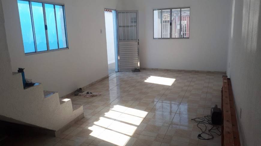 Foto 1 de Casa com 2 Quartos à venda, 150m² em Cidade Edson, Suzano