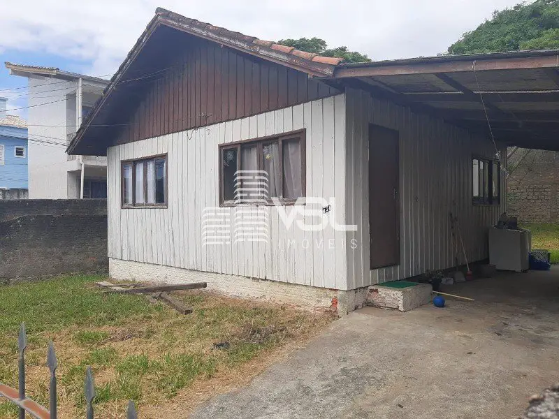 Foto 1 de Casa com 2 Quartos à venda, 360m² em Monte Verde, Florianópolis