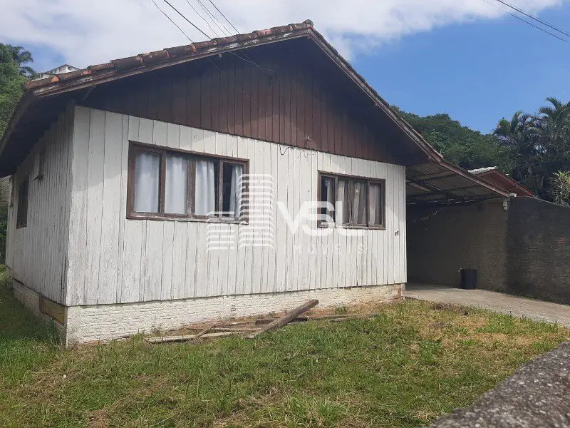 Foto 2 de Casa com 2 Quartos à venda, 360m² em Monte Verde, Florianópolis