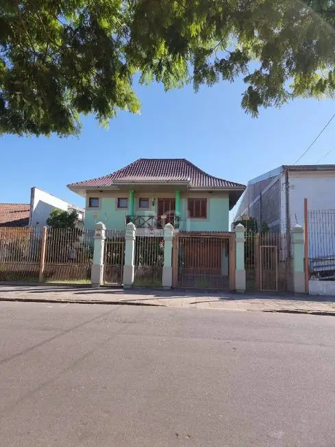 Foto 1 de Casa com 2 Quartos à venda, 180m² em Partenon, Porto Alegre