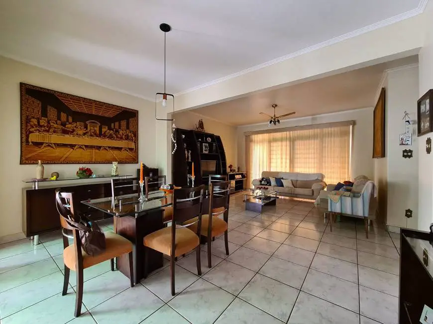 Foto 4 de Casa com 3 Quartos à venda, 195m² em Jardim Macedo, Ribeirão Preto