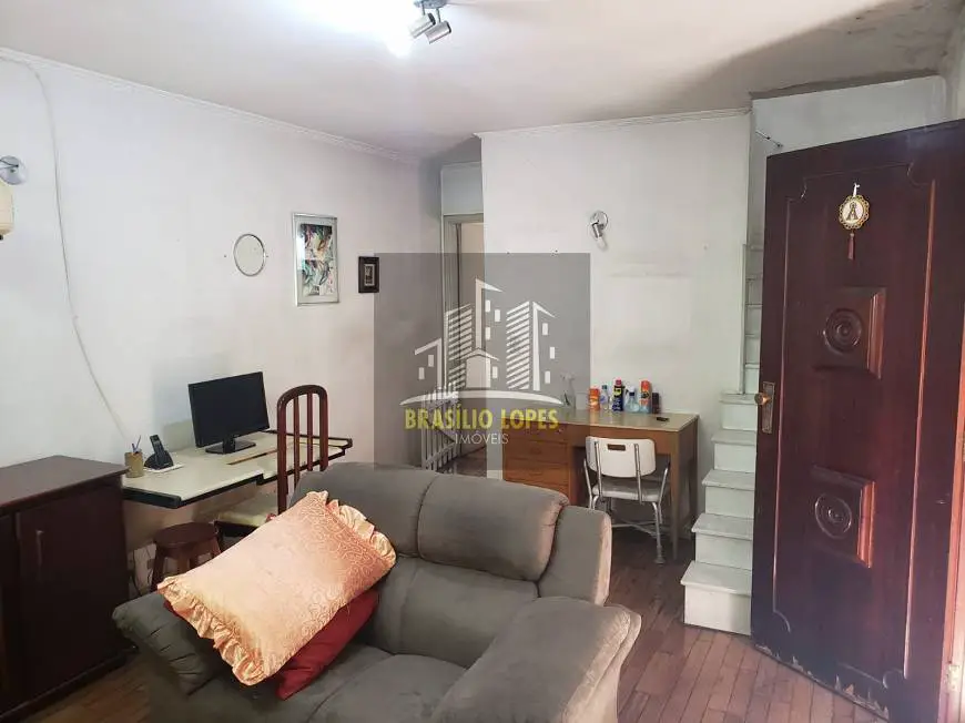 Foto 1 de Casa com 3 Quartos para alugar, 169m² em Vila Moraes, São Paulo