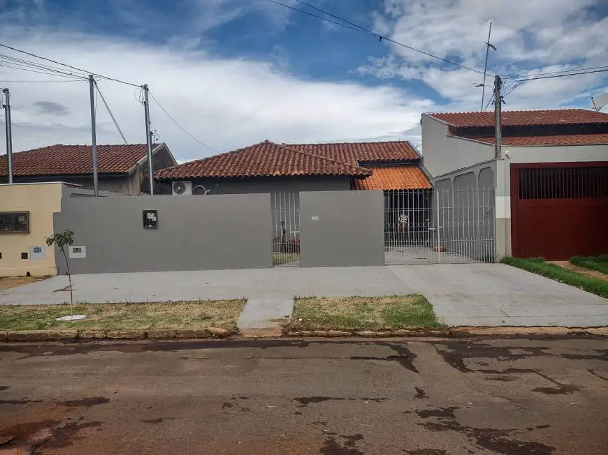 Foto 1 de Casa com 3 Quartos à venda, 172m² em Vila Piratininga, Campo Grande