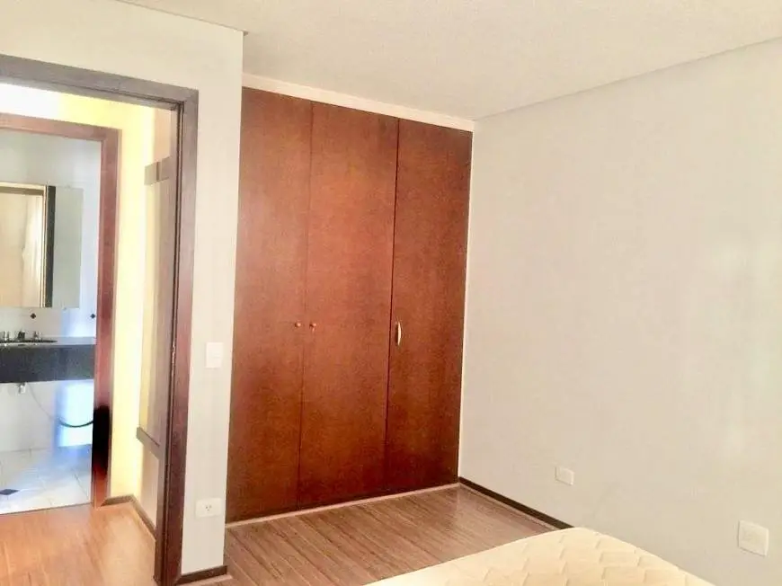 Foto 5 de Apartamento com 1 Quarto para alugar, 45m² em Batel, Curitiba