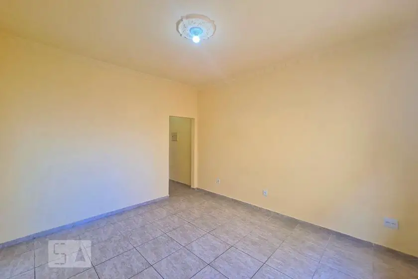 Foto 3 de Apartamento com 1 Quarto para alugar, 45m² em Del Castilho, Rio de Janeiro