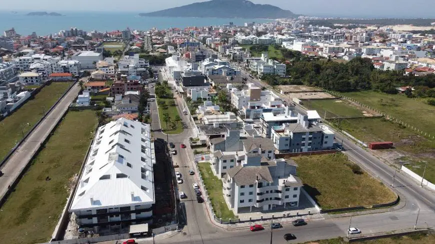 Foto 3 de Apartamento com 2 Quartos à venda, 87m² em Ingleses do Rio Vermelho, Florianópolis
