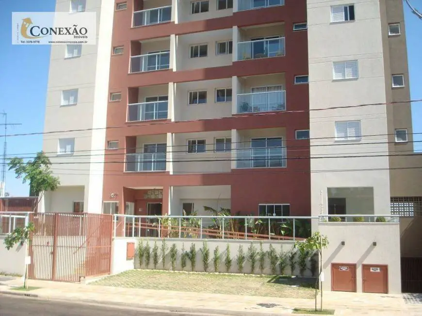 Foto 1 de Apartamento com 3 Quartos para alugar, 78m² em Centro, São Carlos
