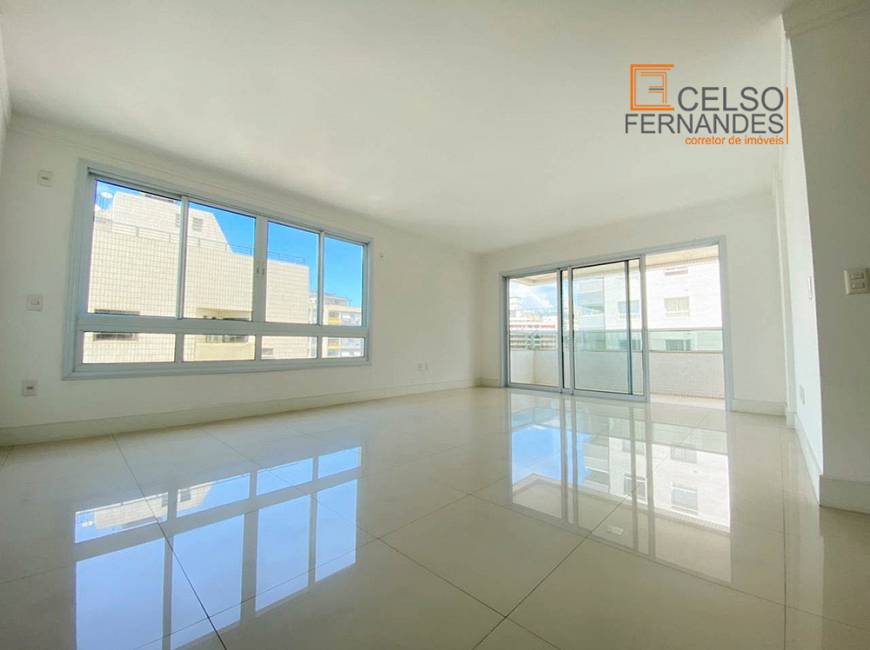 Foto 2 de Apartamento com 4 Quartos à venda, 230m² em Pompeia, Santos