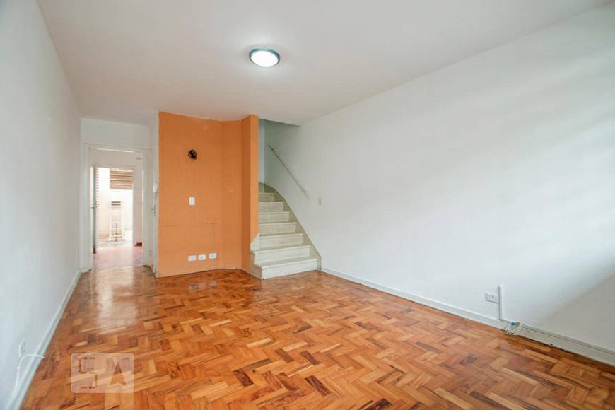 Foto 1 de Casa com 2 Quartos para alugar, 70m² em Chácara Santo Antônio, São Paulo