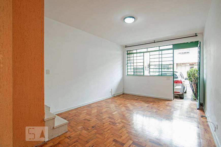 Foto 3 de Casa com 2 Quartos para alugar, 70m² em Chácara Santo Antônio, São Paulo