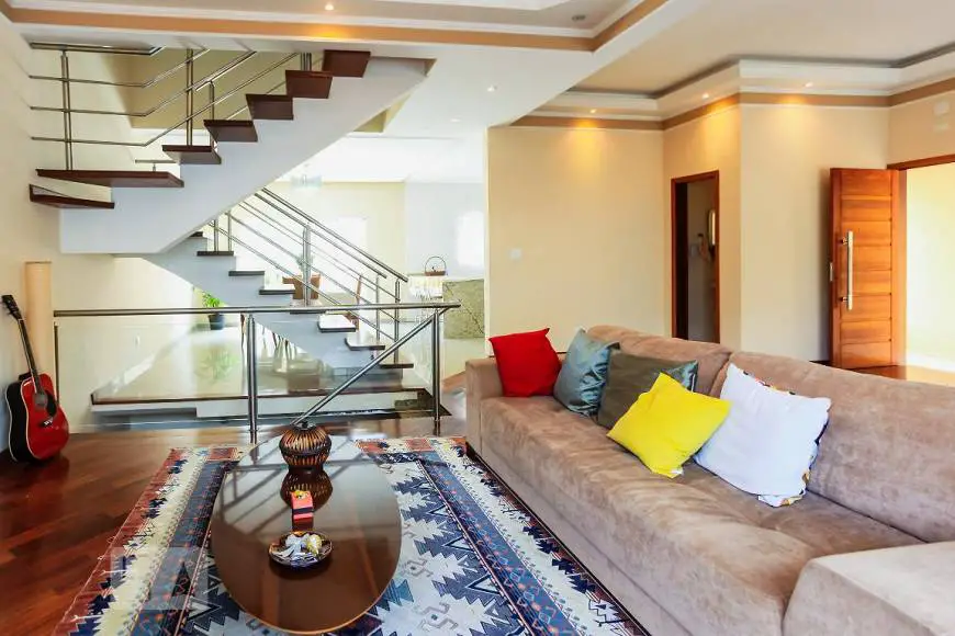 Foto 1 de Casa com 3 Quartos para alugar, 180m² em Jardim Londrina, São Paulo