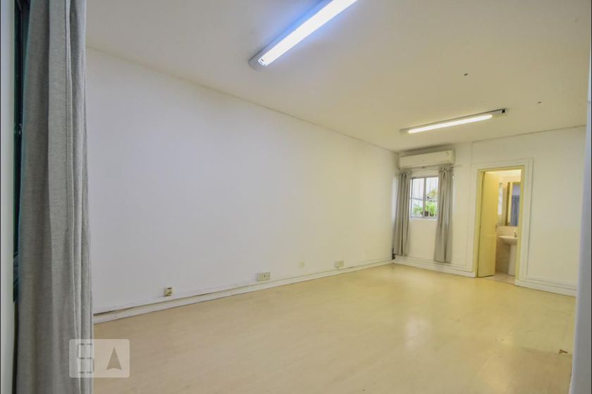 Foto 2 de Casa com 4 Quartos para alugar, 128m² em Brooklin, São Paulo