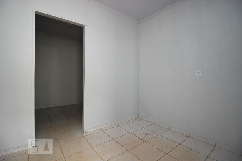 Foto 1 de Casa com 4 Quartos para alugar, 121m² em Taguatinga, Brasília