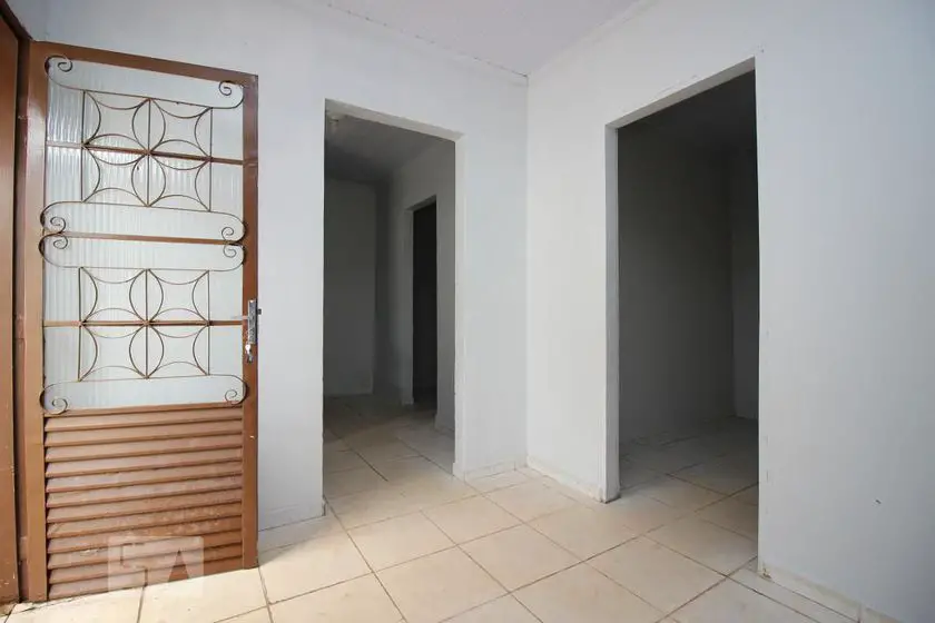 Foto 2 de Casa com 4 Quartos para alugar, 121m² em Taguatinga, Brasília