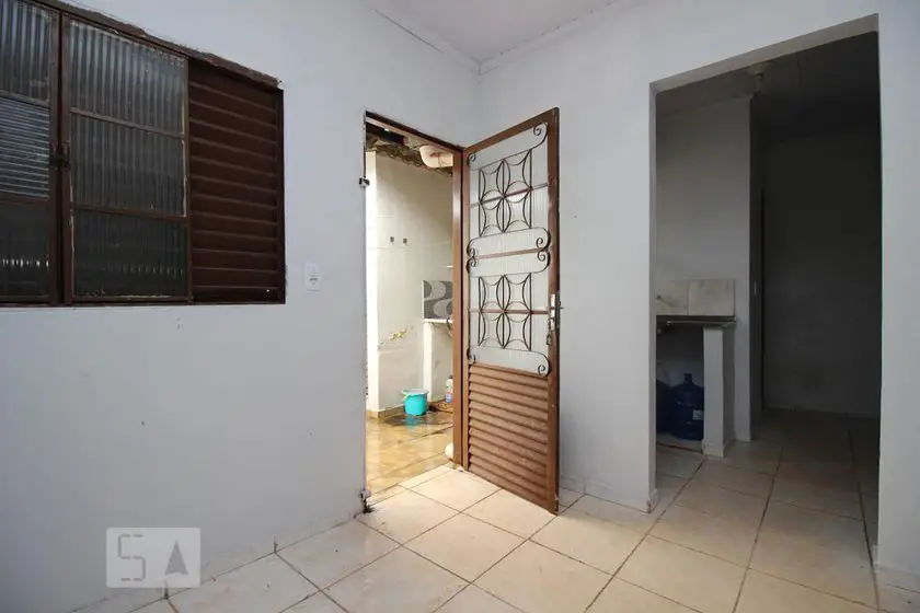 Foto 3 de Casa com 4 Quartos para alugar, 121m² em Taguatinga, Brasília