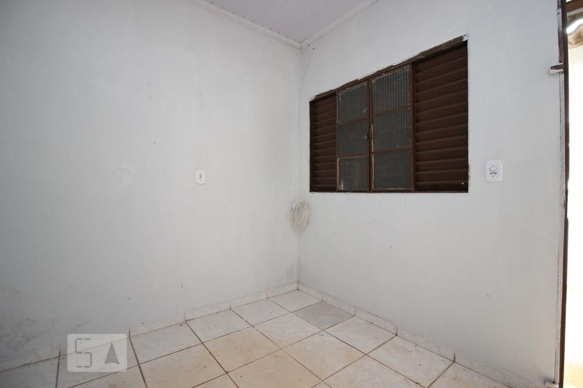Foto 4 de Casa com 4 Quartos para alugar, 121m² em Taguatinga, Brasília