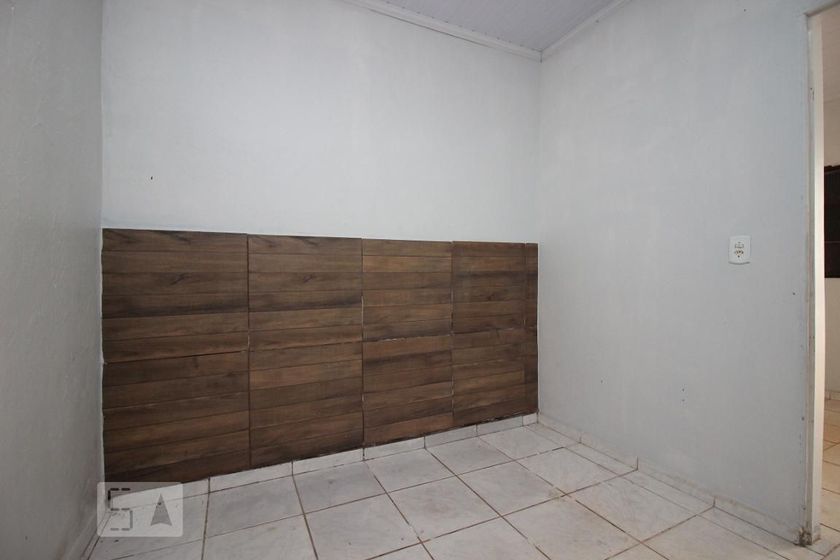 Foto 5 de Casa com 4 Quartos para alugar, 121m² em Taguatinga, Brasília