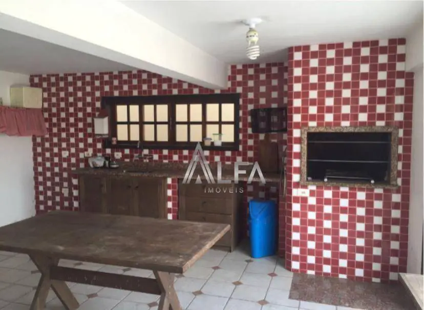 Foto 3 de Casa com 4 Quartos à venda, 350m² em Vila Lenzi, Jaraguá do Sul