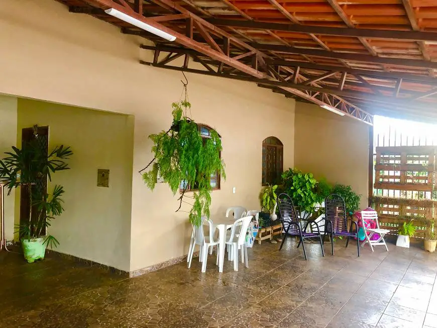 Foto 1 de Casa com 5 Quartos à venda, 150m² em Recanto das Emas, Brasília