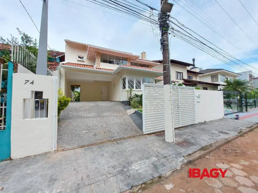 Foto 1 de Casa com 6 Quartos para alugar, 360m² em Santa Mônica, Florianópolis