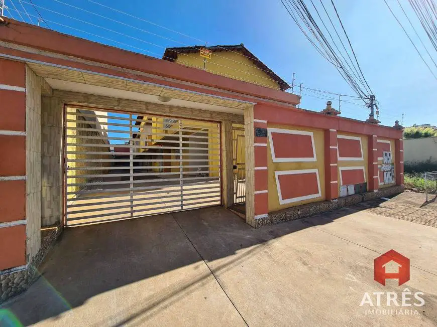 Foto 1 de Casa de Condomínio com 3 Quartos para alugar, 130m² em Santa Genoveva, Goiânia
