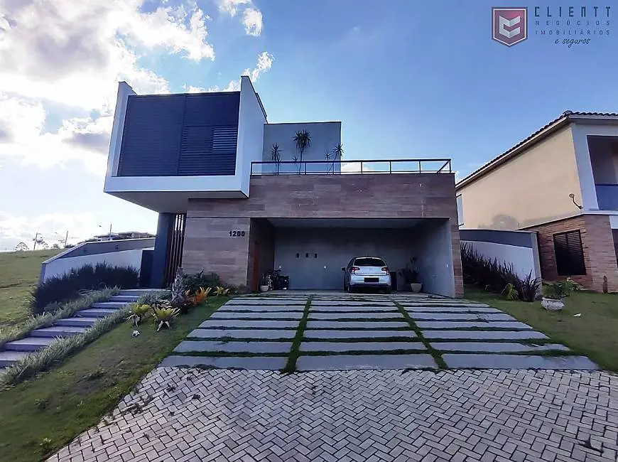 Foto 1 de Casa de Condomínio com 3 Quartos à venda, 330m² em São Pedro, Juiz de Fora