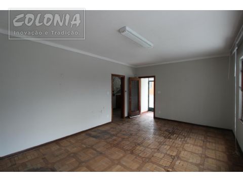 Foto 1 de Sobrado com 3 Quartos para alugar, 180m² em Vila Santa Teresa, Santo André