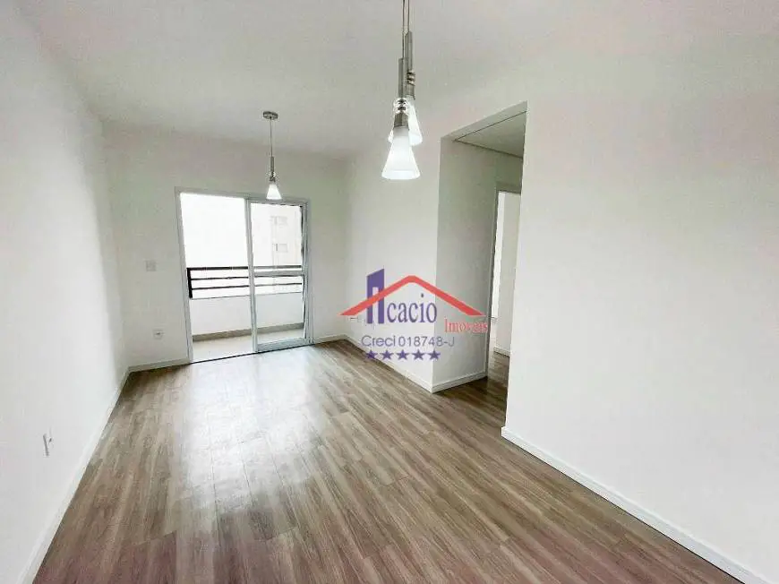Foto 1 de Apartamento com 2 Quartos para alugar, 58m² em Vila Itapura, Campinas
