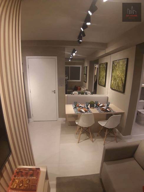 Foto 4 de Apartamento com 2 Quartos à venda, 39m² em Vila Tolstoi, São Paulo