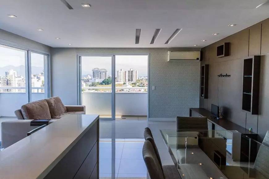 Foto 1 de Apartamento com 3 Quartos à venda, 185m² em Estreito, Florianópolis