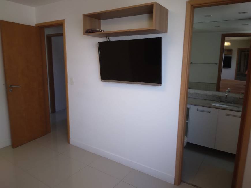 Foto 4 de Apartamento com 3 Quartos para alugar, 120m² em Recreio Dos Bandeirantes, Rio de Janeiro