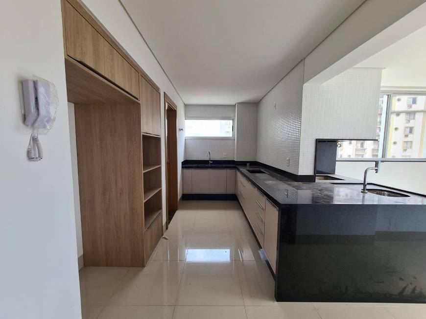 Foto 4 de Apartamento com 3 Quartos à venda, 138m² em Vila Rica, Campo Grande