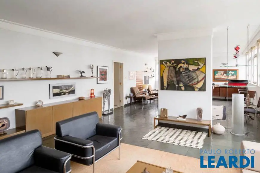 Foto 2 de Apartamento com 4 Quartos à venda, 256m² em Jardim América, São Paulo