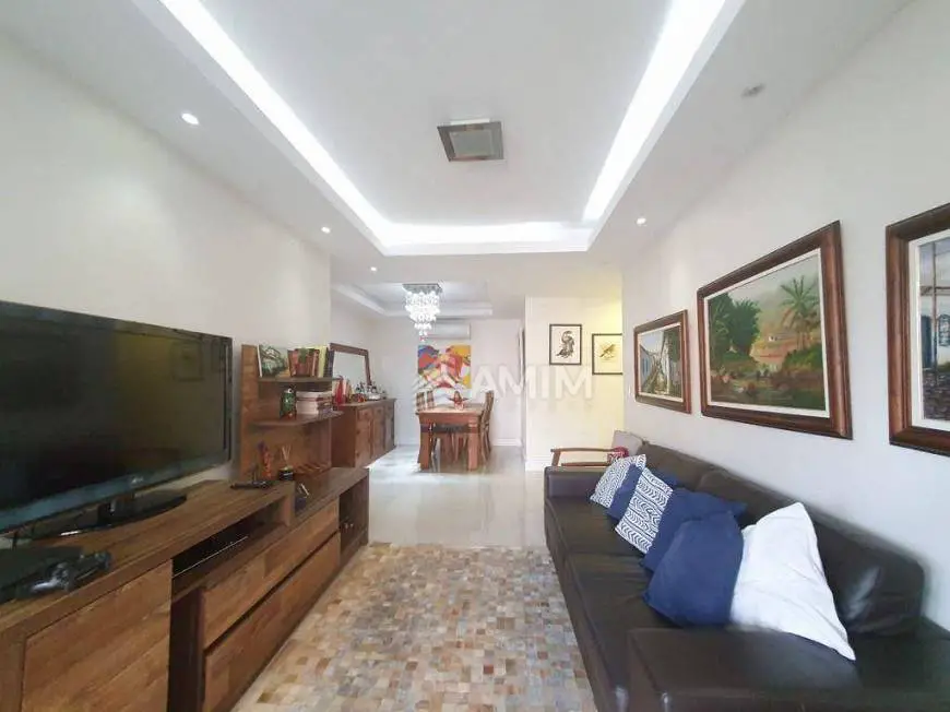 Foto 4 de Apartamento com 4 Quartos à venda, 118m² em Santa Rosa, Niterói